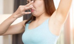 腋臭是如何引起的？实不相瞒，这5个都可